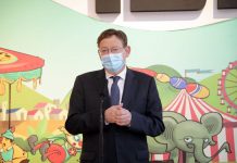 Ximo Puig anuncia en Ibi una inversión para la Casa de los Reyes Magos y cursos de formación impartidos por AIJU